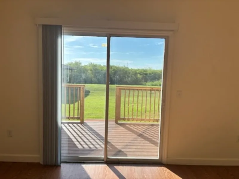 3 bed, 2.5 bath, $1,890 — Photo 4