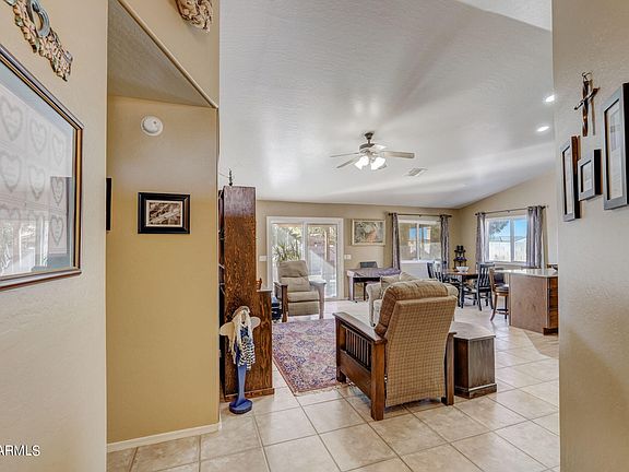 5th image of 1107 E AVENIDA ISABELA --