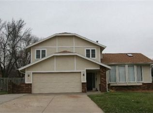 501 Laramie Cir, Papillion, NE 68046