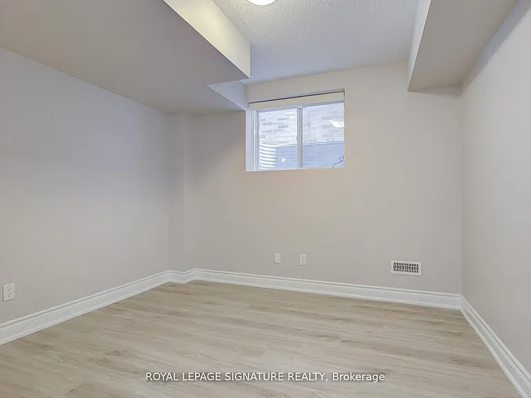 16 Dancing Waters Rd #BASEMENT — Photo 23