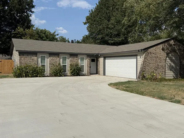 1005 Richland Dr, West Memphis, AR 72301