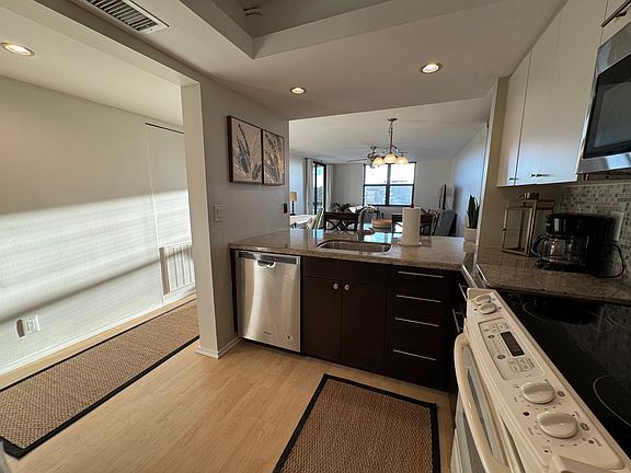 2nd image of 600 Egret Cir APT 7406