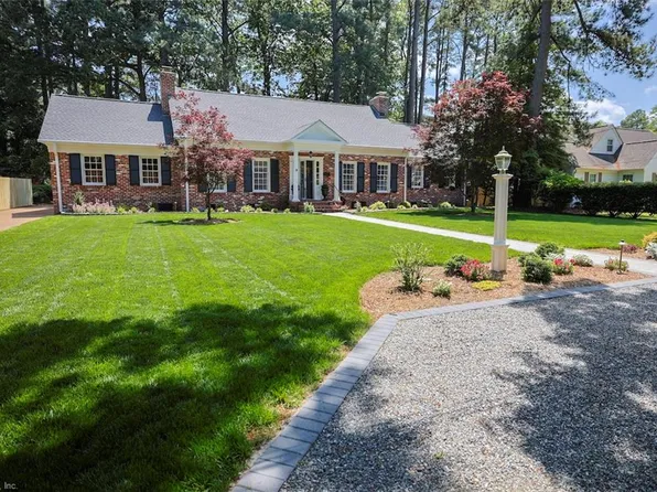 112 Parkway Dr, Newport News, VA 23606