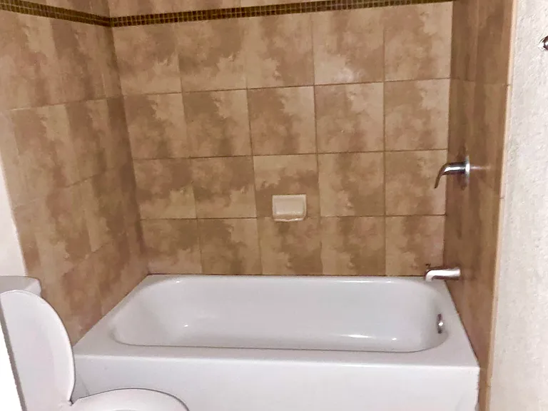 4433 N Stanton St #404 — Photo 7
