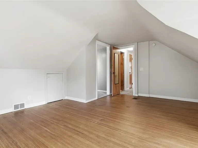 27 Pleasant View Dr — Photo 17