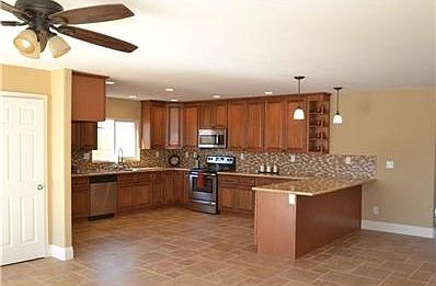 3rd image of 6101 Chandler Dr