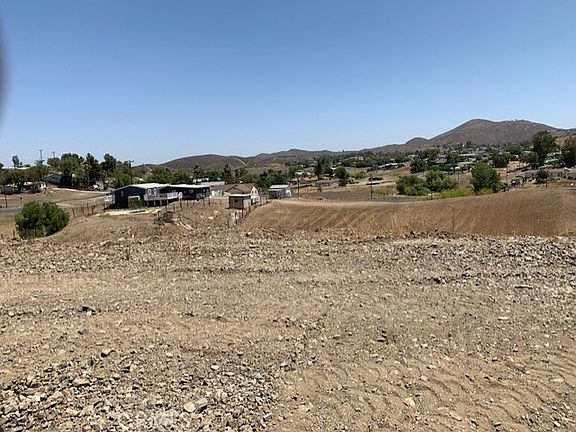 4th image of 28470 Nevada Drive