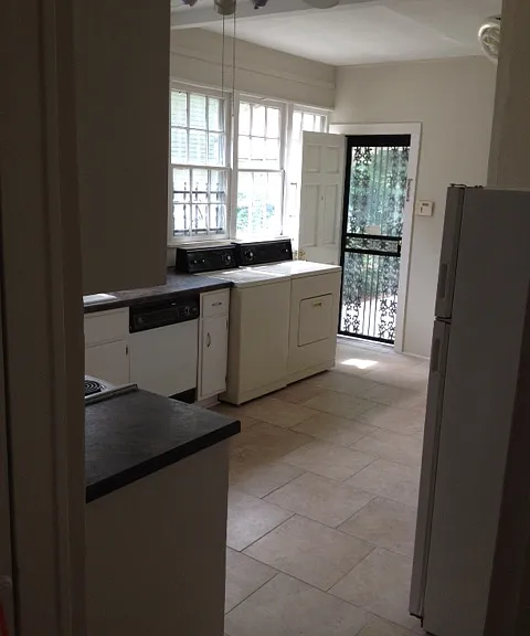 1724 Crump Ave — Photo 18