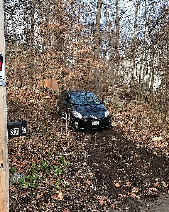 2nd image of 37 Carolyn Dr