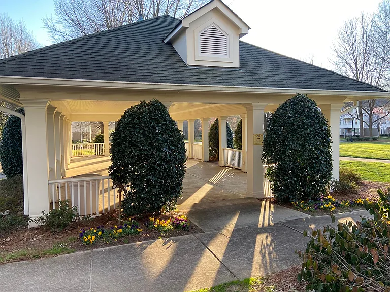 18626 Oakhurst Blvd — Photo 14
