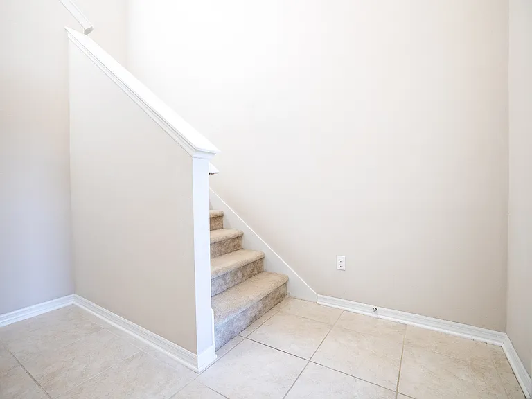 5972 Paxton Ct — Photo 7