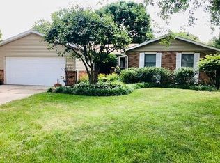 5111 Woodside Ct, Carmel, IN 46033