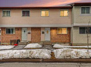 1239 Bowmount St #73, Ottawa, ON K1J 8T4