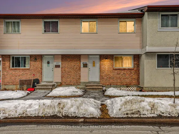 1239 Bowmount St #73, Ottawa, ON K1J 8T4