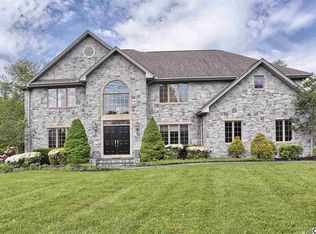 1812 Silver Pine Cir, Mechanicsburg, PA 17050