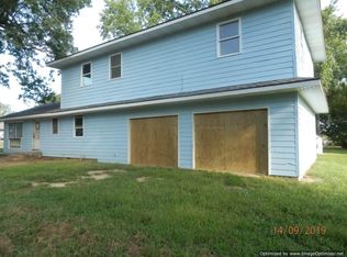 101 E Oak St, Yates Center, KS 66783