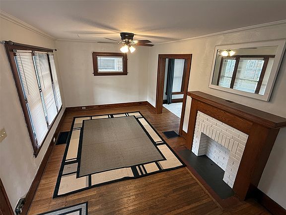 2nd image of 613 Elm Ct