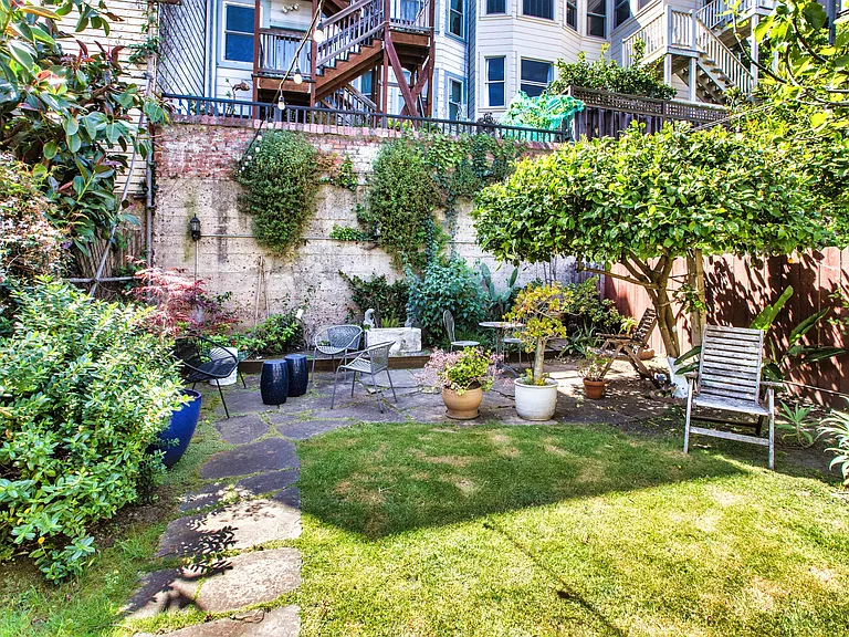 264 Guerrero St — Photo 18