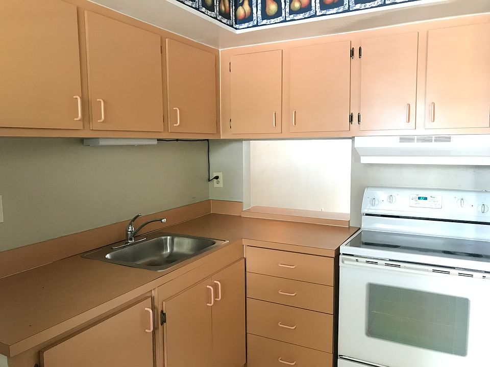 2nd image of 4600 SW 67th Ave APT 205