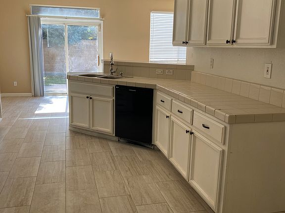4th image of 2946 Frigatebird Dr
