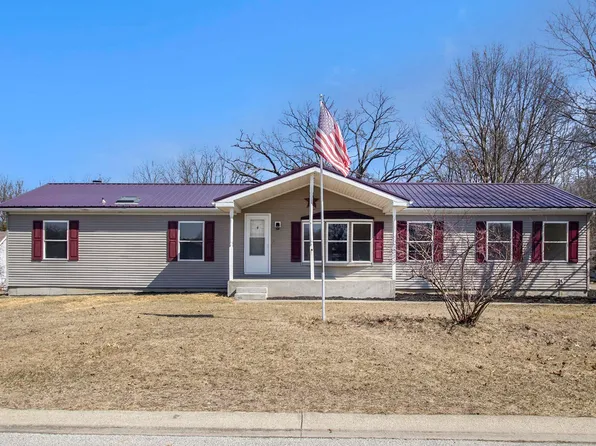 15289 Larry Lee Dr, Bristol, IN 46507