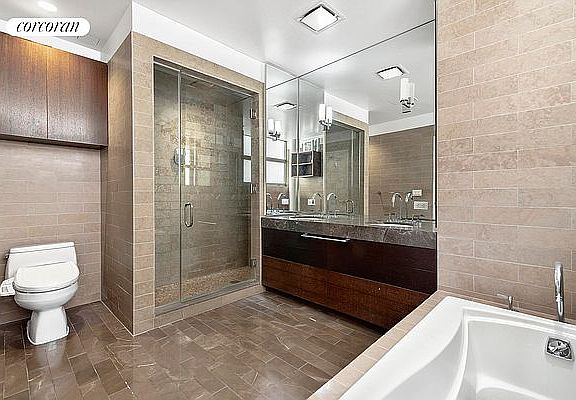 4th image of 500 W 53rd St APT 7A
