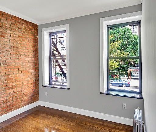 2nd image of 318 E 106th St APT 2