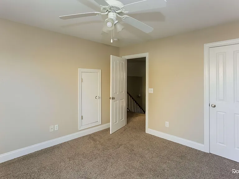 1402 Troon Dr — Photo 8