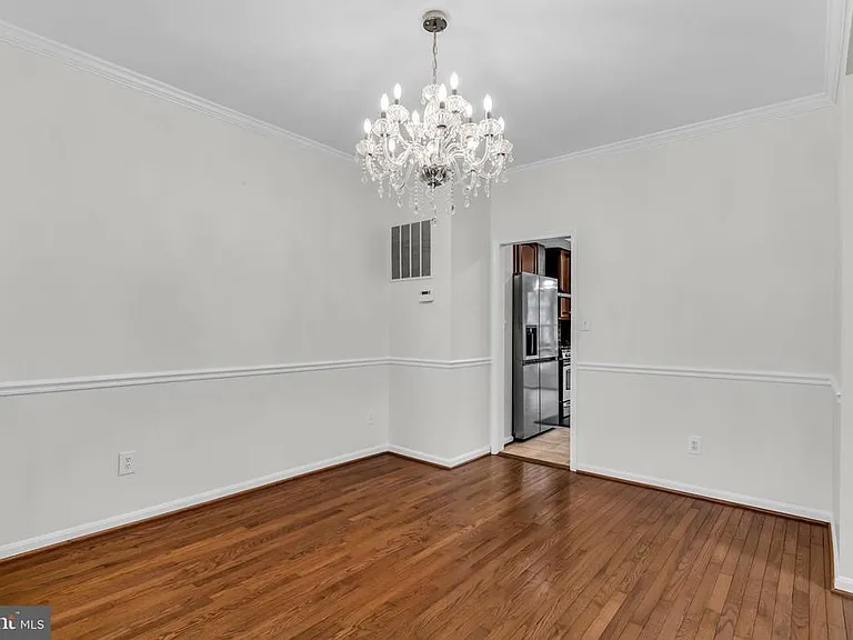 6618 Frost Lake Ln — Photo 7