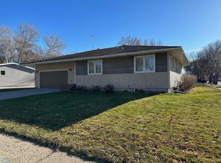 645 7th Ave W, West Fargo, ND 58078