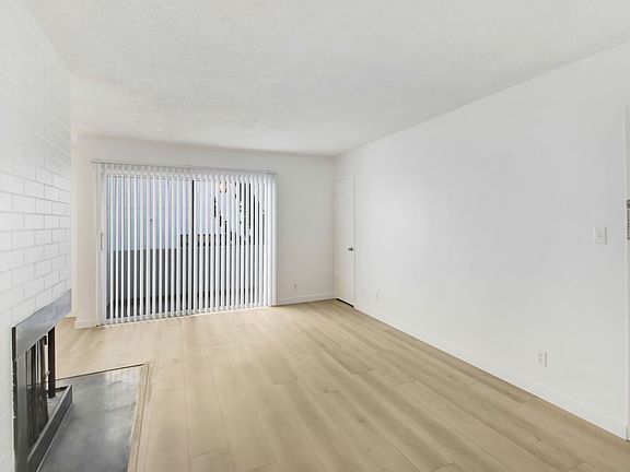 3rd image of 1306 Armacost Ave APT 6