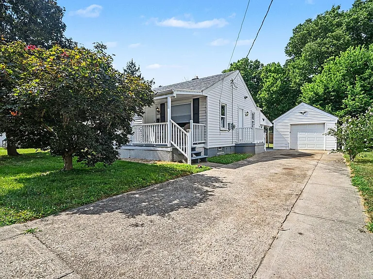 102 E Home Ave — Photo 22