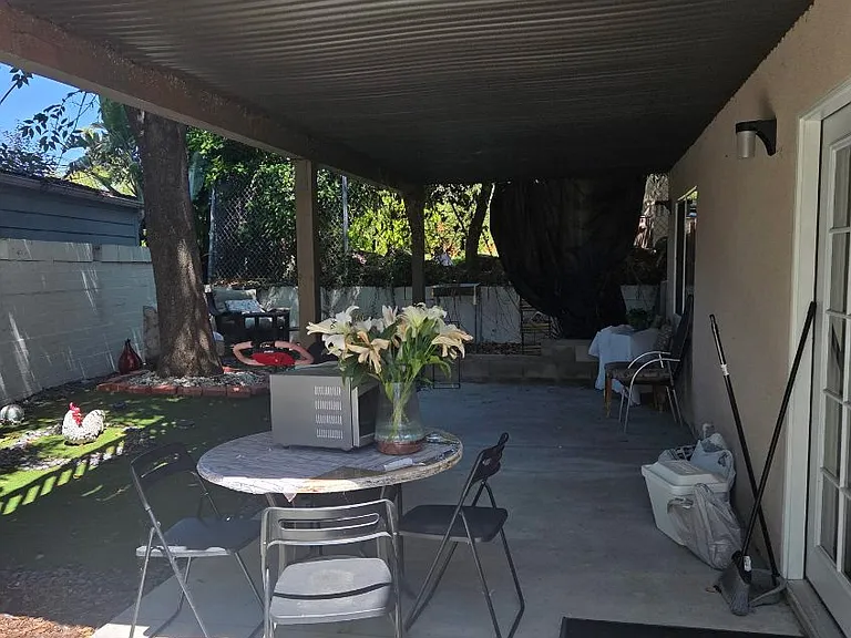 10733 Tujunga Canyon Blvd — Photo 7