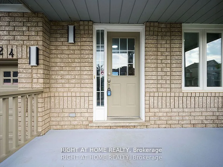 1724 Samuelson Cir — Photo 4