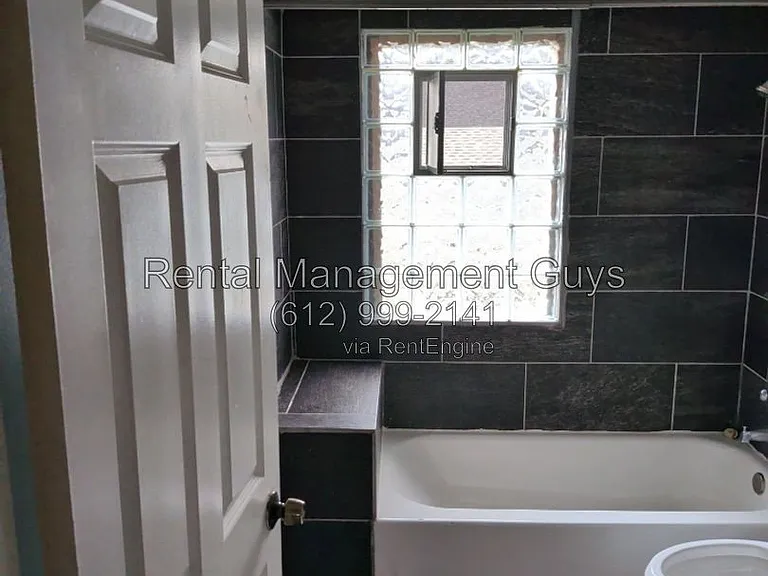 2411 Golden Valley Rd #2 — Photo 5