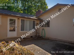 1809 Ferry St SE, Salem, OR 97301