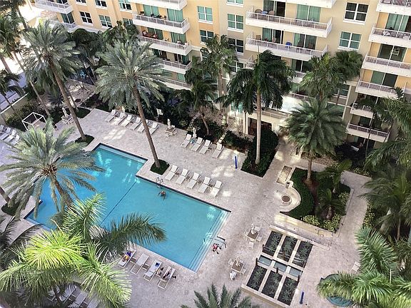 2nd image of 700 E Boynton Beach Boulevard #1207