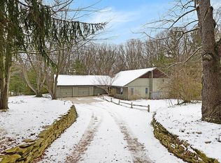 10337 Moon Lake Ct, Pinckney, MI