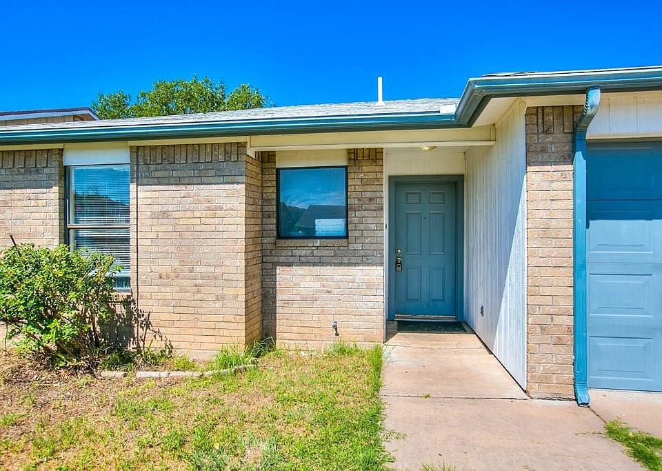 1st image of 1821 La Mesa Ln