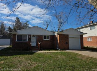 406 Woodlawn Ave, Royal Oak, MI 48073