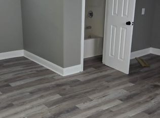 2214 22nd St #A, Pascagoula, MS 39581