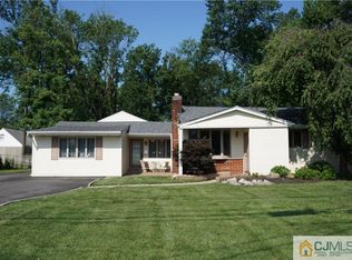 21 Jordan Rd, Colonia, NJ 07067