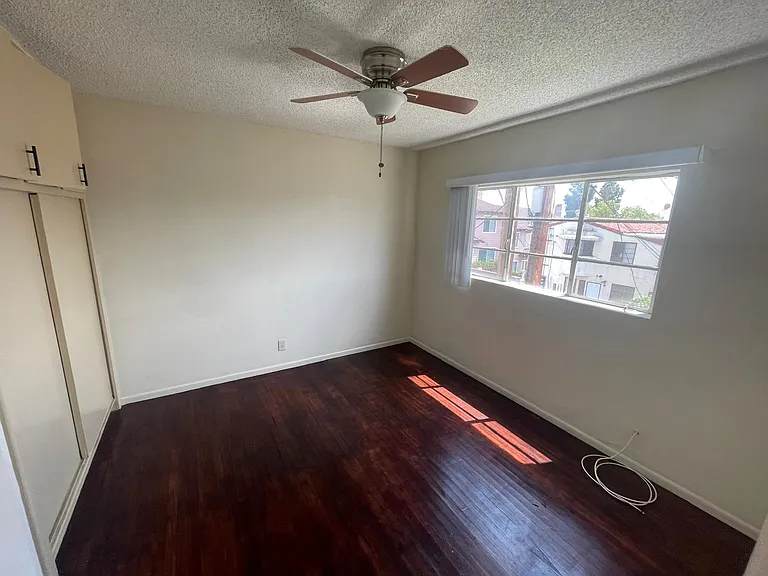634 Glenwood Rd #5 — Photo 6