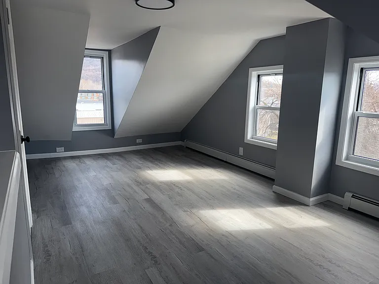 342 Bartlett St — Photo 15