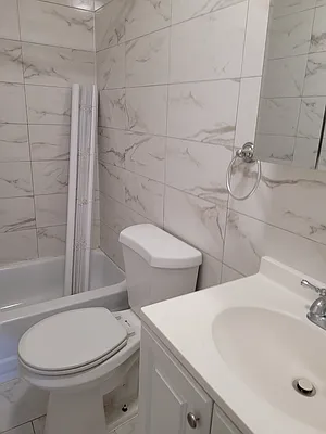 Rented by Elite Team Realty LLC | media 9