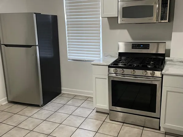 (undisclosed Address), Chicago, IL 60636