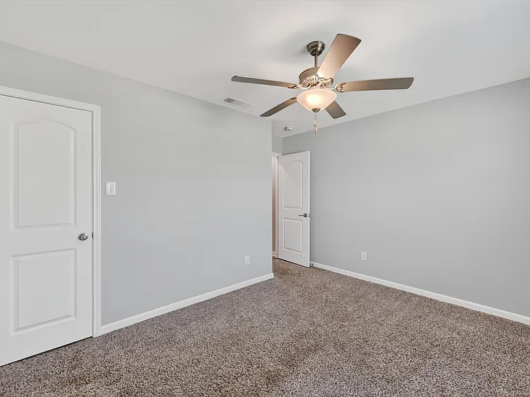 523 Bennie Leonard St — Photo 27