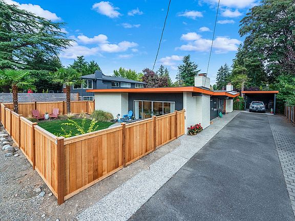 2nd image of 7524 43rd Ave NE