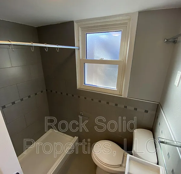 2020 Dunn Ave #4 — Photo 17