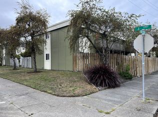 1210 J PRM: Henry (8), Eureka, CA 95501